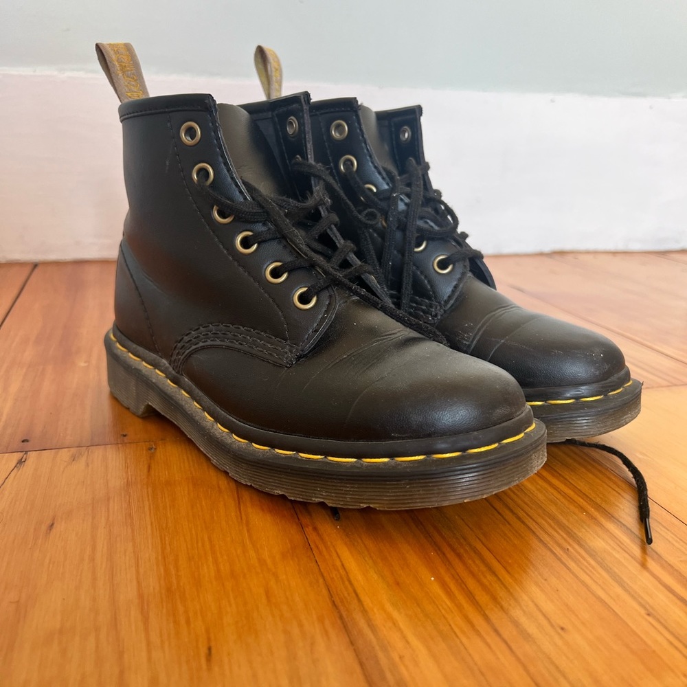De Martens black boots